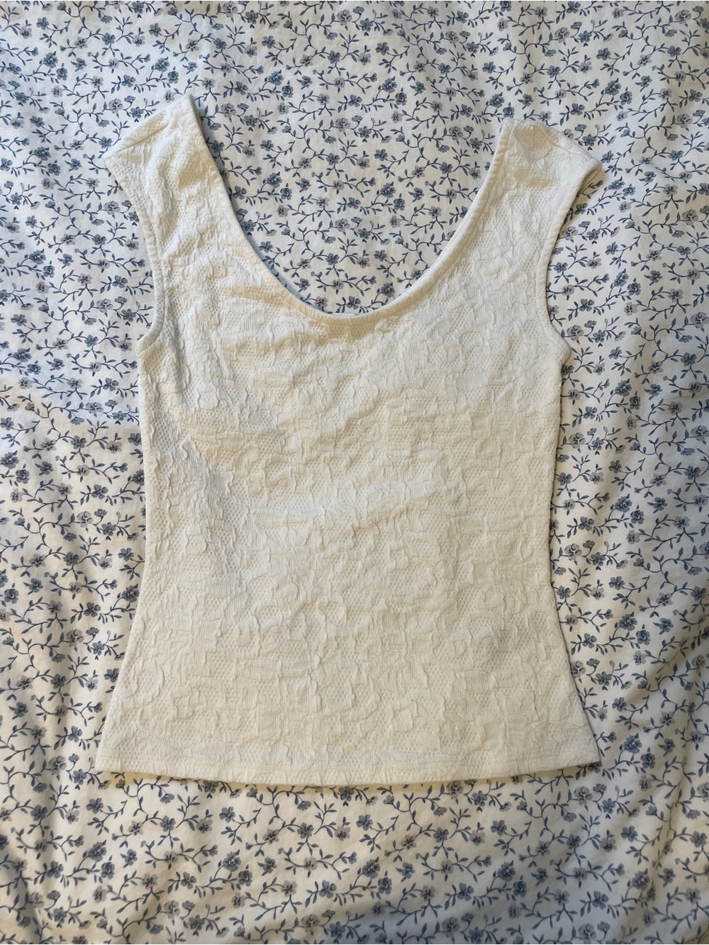 Textured Scoop Neck Tank Top - Cream